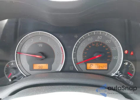 2010 Toyota Corolla S z USA, uszkodzony, nr VIN 2T1BU4EE3AC524100